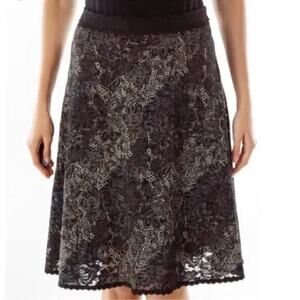 Cabi 539 Women Black Floral Lace A-Line Skirt Wavy Size M Stretch